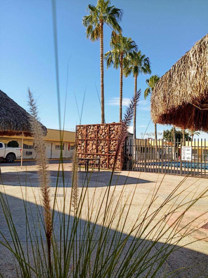 Hotel Posada Del Desierto Heroica Caborca エクステリア 写真